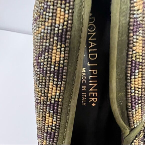 Donald J Pliner Ceci beaded green suede peep toe platform heels. 6.5 - Picture 8 of 8